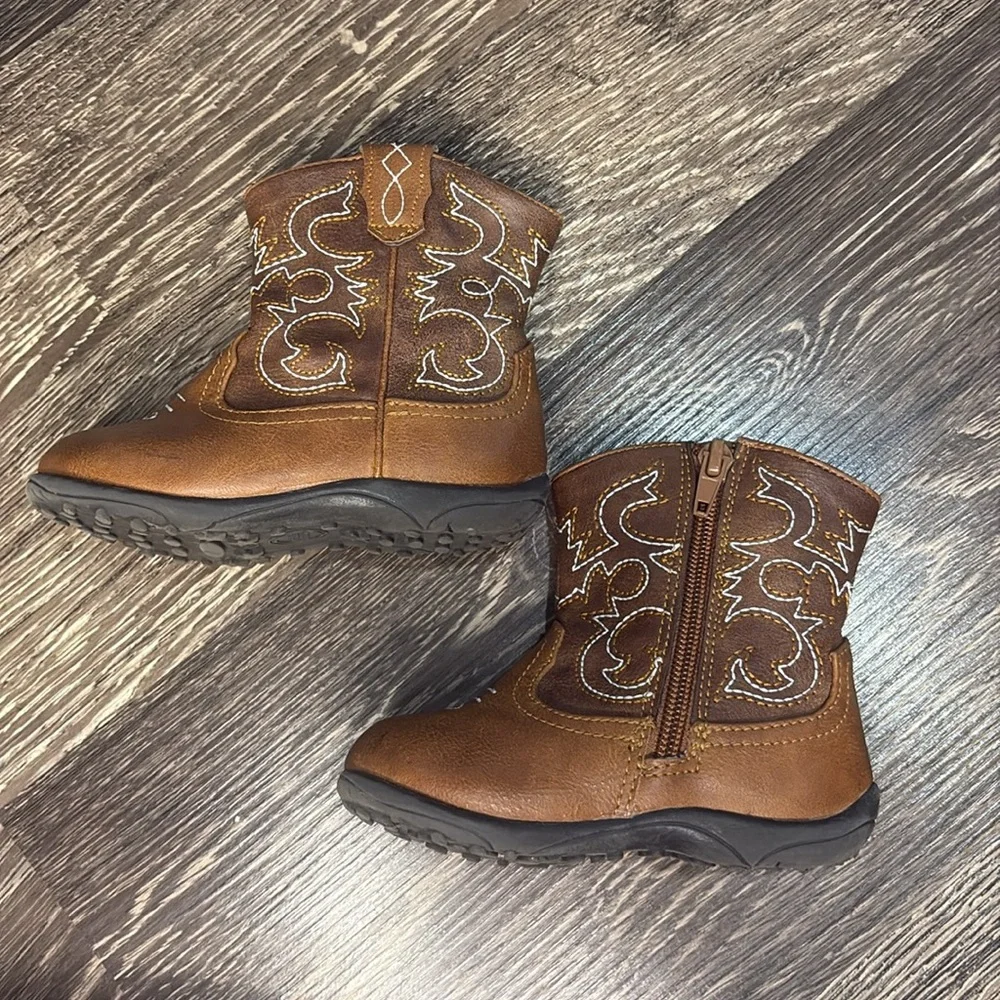 Baby cowboy boots size 6 Wonder Nation Brand with zipper down the side - Picture 3 of 5